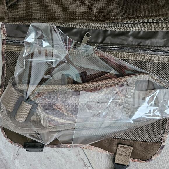 Mossy Oak Ducks Unlimited Camo Hunting Shoulder Bag Adjustable Strap Ammo Loops - Picture 15 of 16